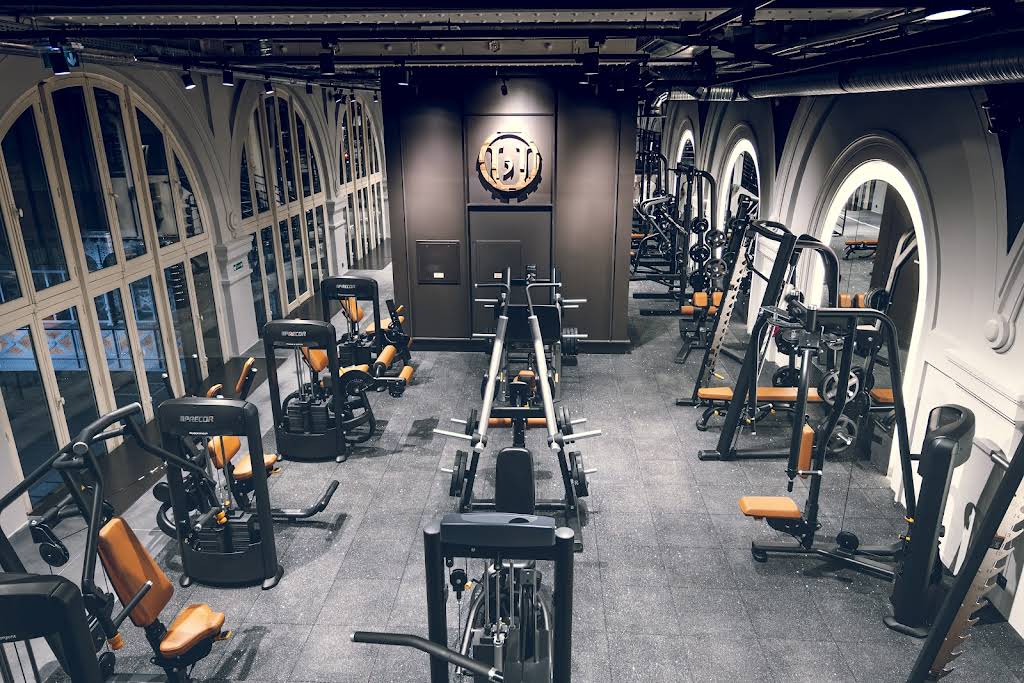 L'Usine Saint-Lazare - Club de Sport haut-de-gamme à Paris