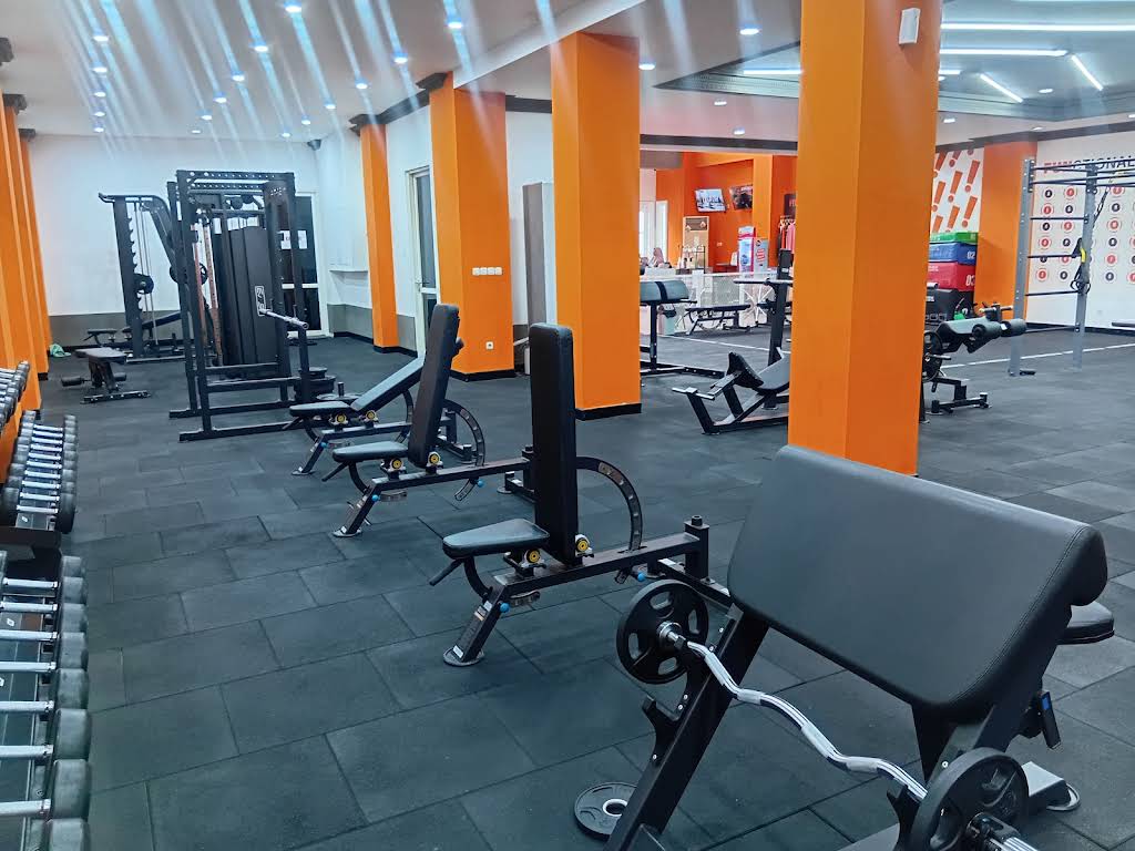 Fit Society - Tenggilis