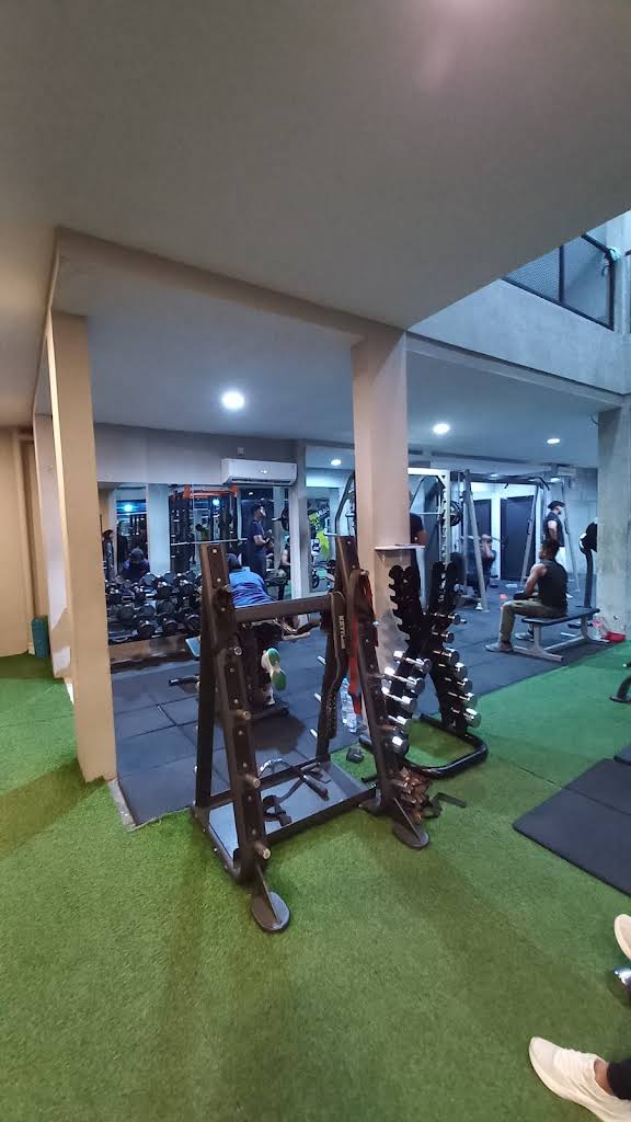 AREAFIT Fitness & Badminton