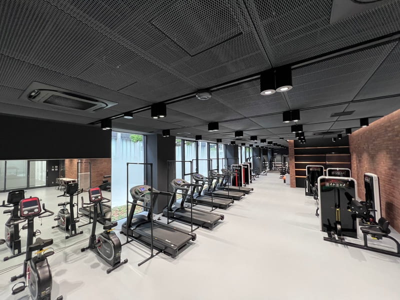 Isogami Gym 神戸市立磯上体育館