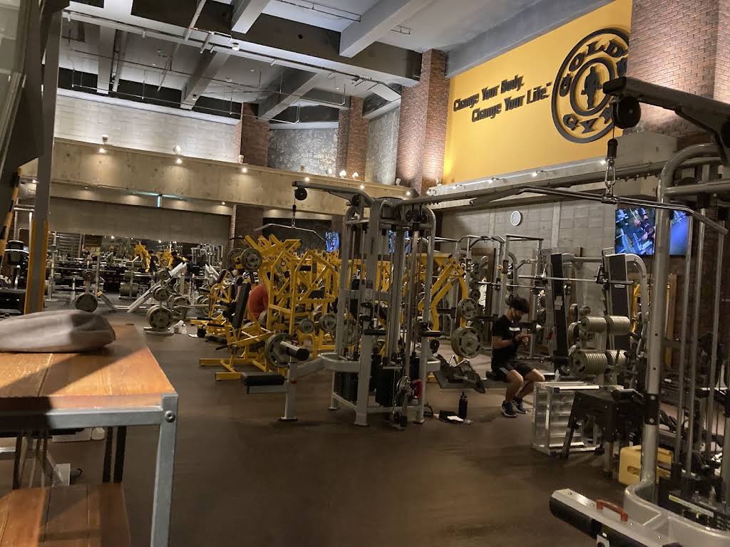 Gold's Gym Sapporo Ōdōri Branch