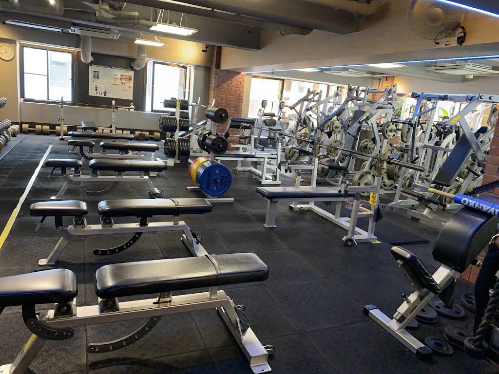 Gold's Gym Yotsuya Tokyo