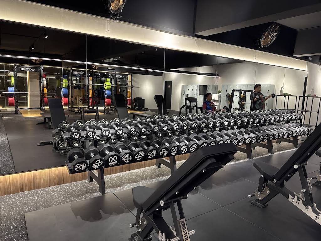 X Fitness (Nusa Bestari)