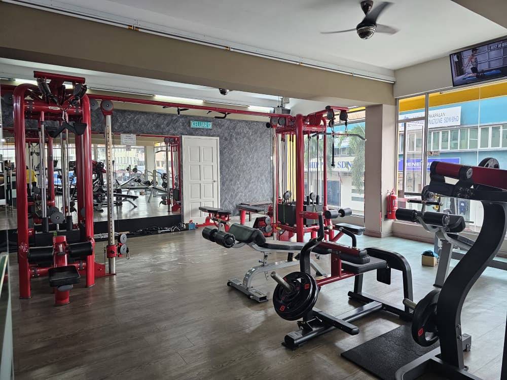 IRON MAN GYM & FITNESS