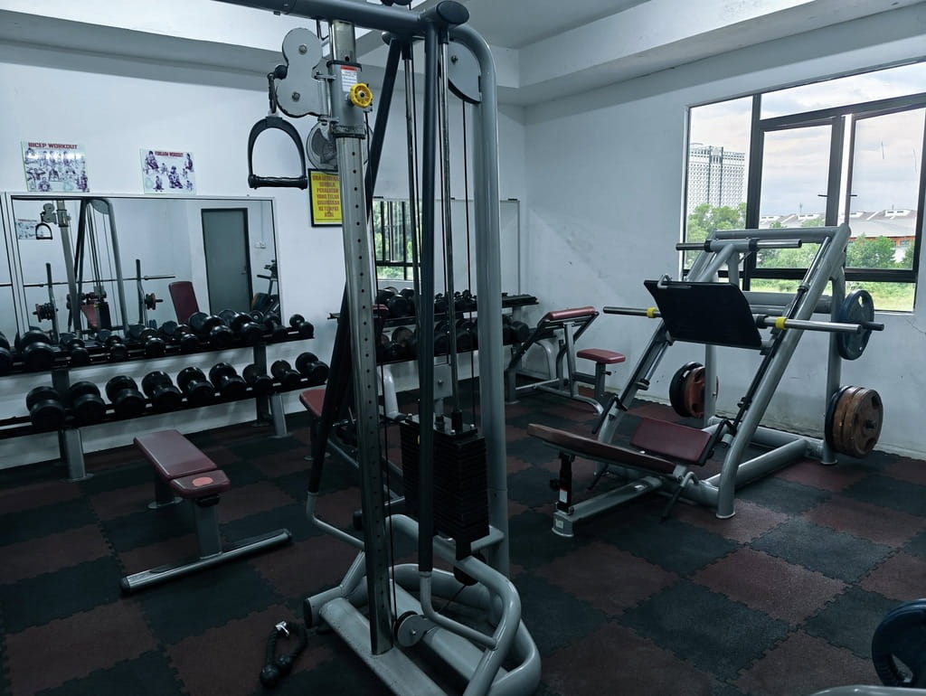 HR FITNESS & GYM X NOVAPRO