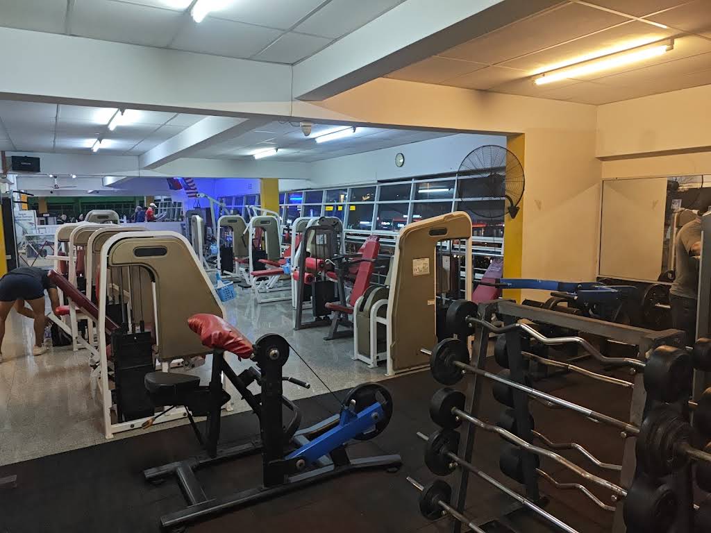 OHM FITNESS CENTRE Taman Cheng Perdana