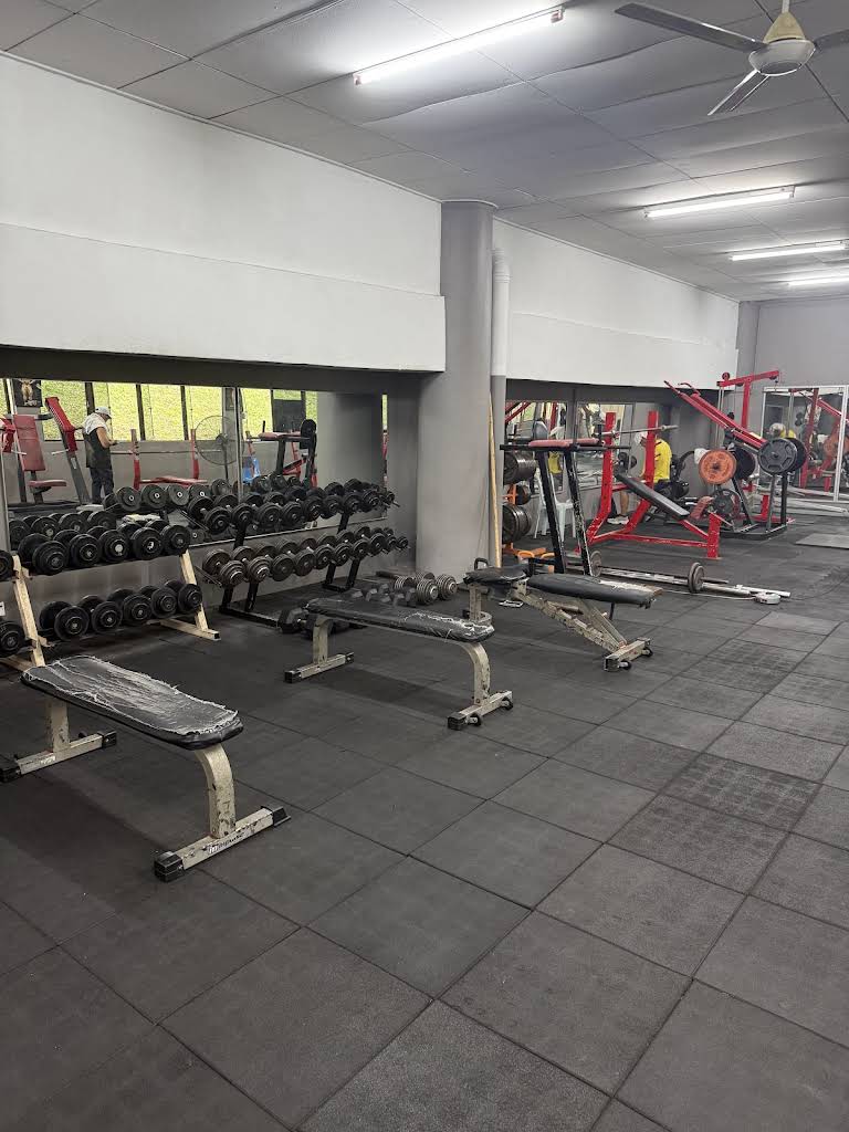Gym Rakyat Paroi