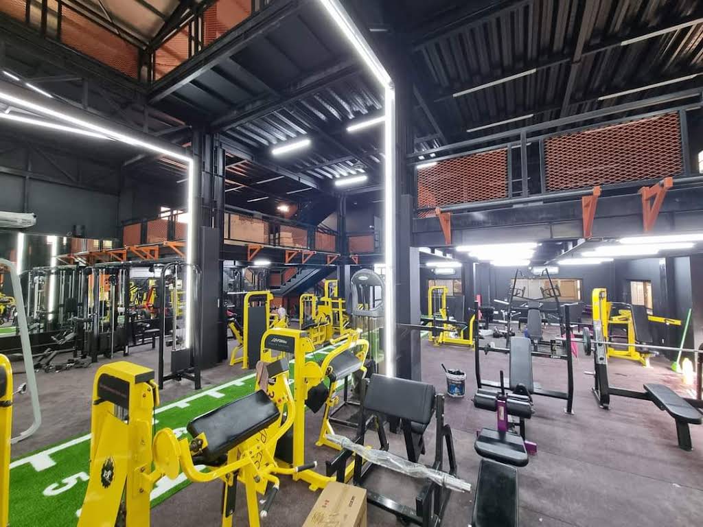 STEEL GYM