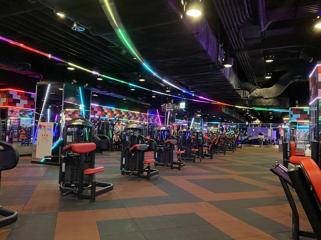 World Gym Taichung Xuefu Club