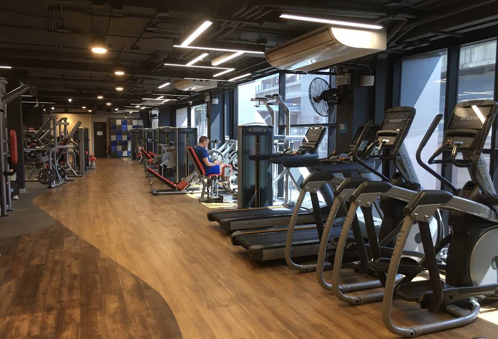 Jetts 24 Hour Fitness - Silom Connect