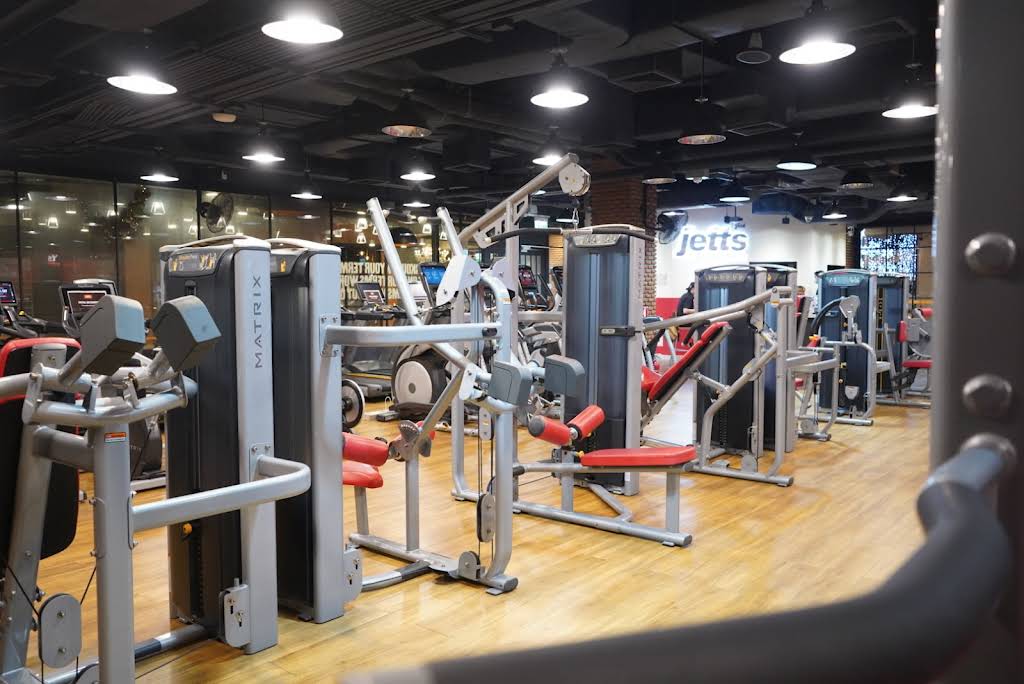 Jetts 24 Hour Fitness The Street Ratchada