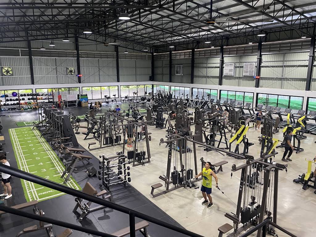 Real Gym RAMA5 - เรียลยิม พระราม5 Fitness ฟิตเนส