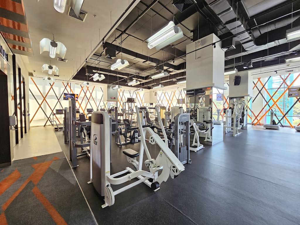 WE Fitness Society - Esplanade Khaerai