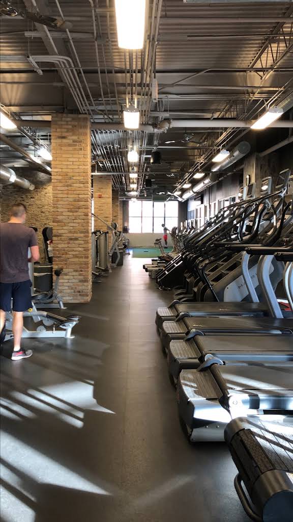 LA Fitness - Lakeview