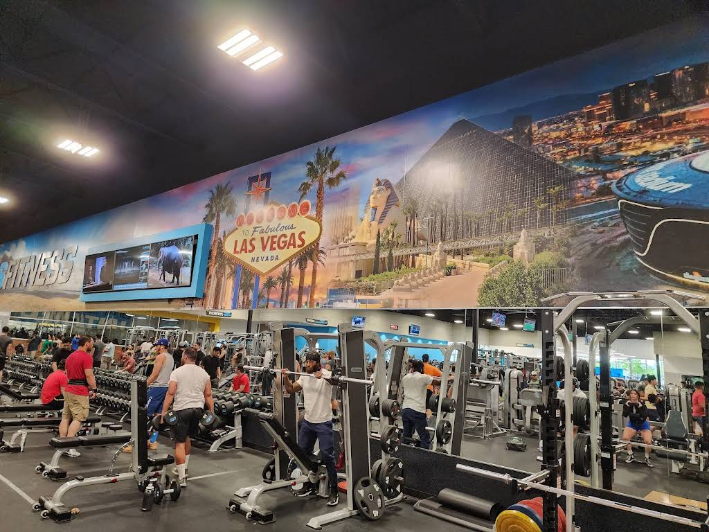 EōS Fitness - W Craig/Camino Al Norte