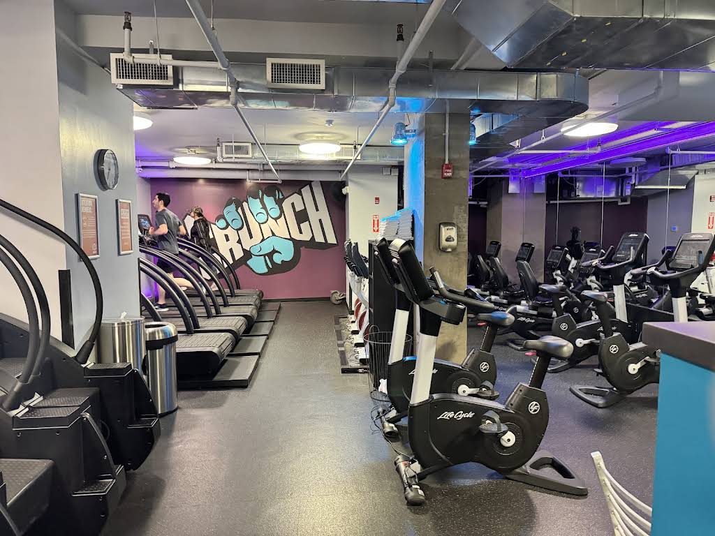 Crunch Fitness - 66th Street