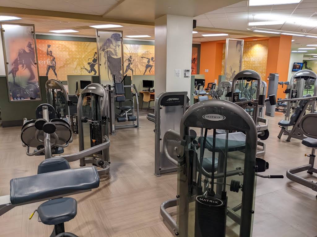 LA Fitness - Lloyd Center