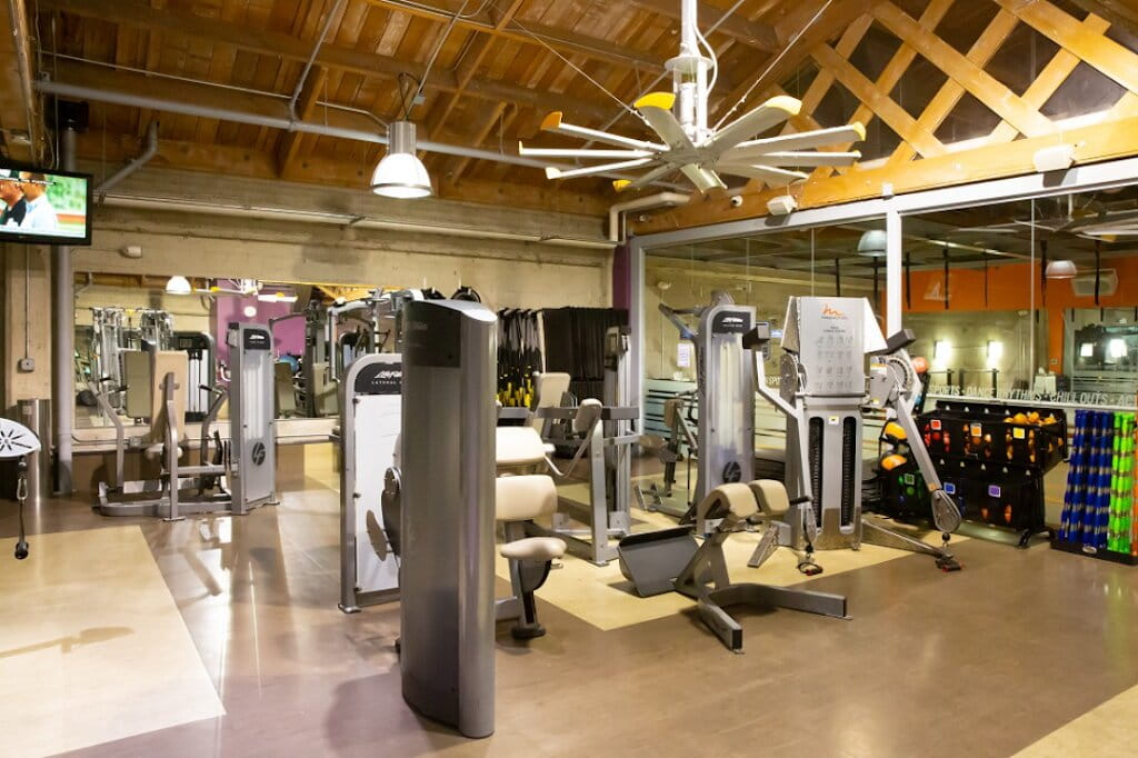 Crunch Fitness - Union Street