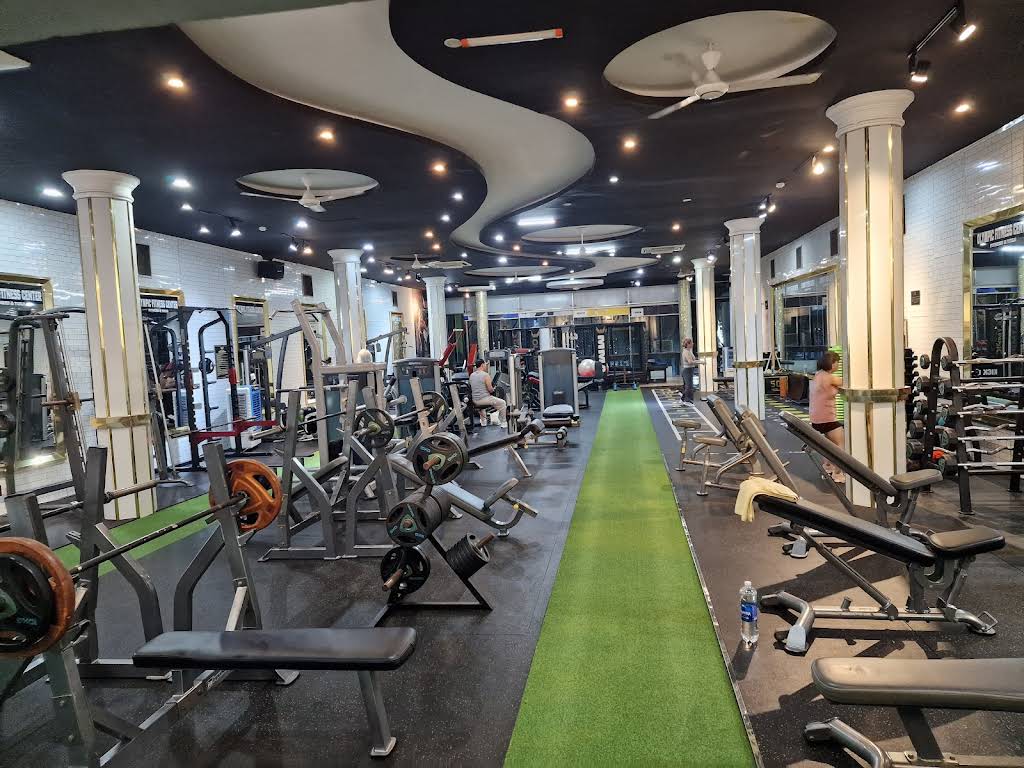 Club Olympic Gym and Fitness